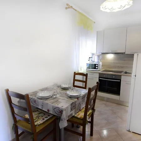 Appartamento Ideal Vacation Flat For A Comfortable Umago